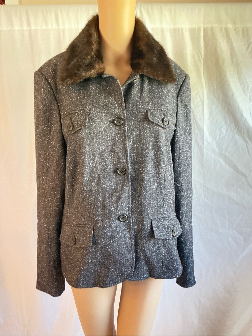 Villager A Liz Claiborne Company Black and White Fully Lined Jacket NWOT